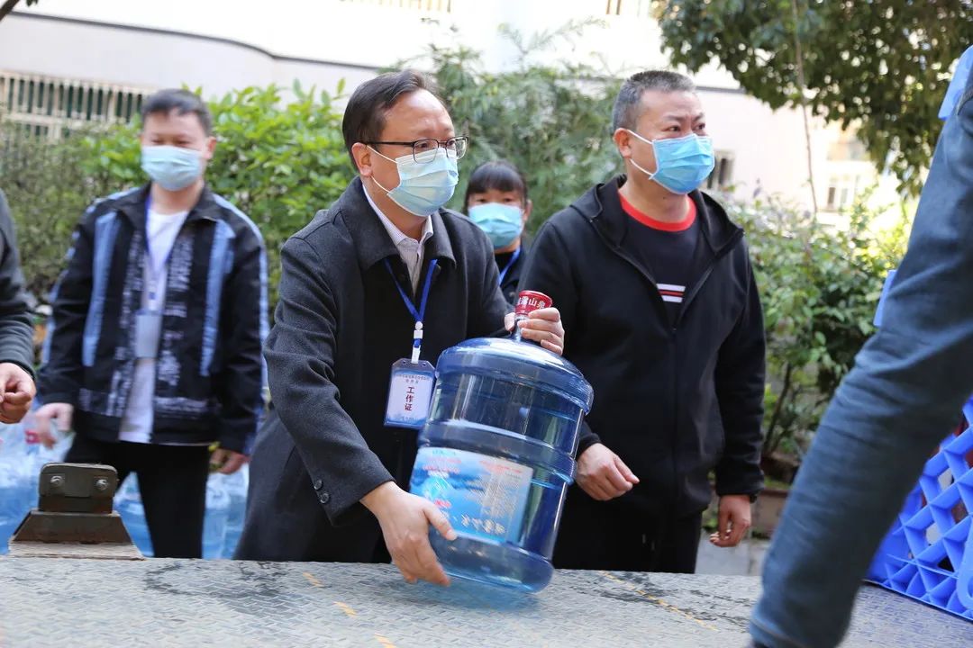 鎮雄縣檢察院竭盡全力打好疫情防控阻擊戰